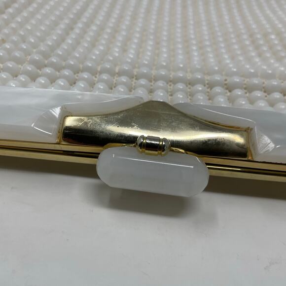 Vintage La Regale White Plastic Pearl Beaded Handbag Purse 60s Regency MCM - Picture 9 of 14